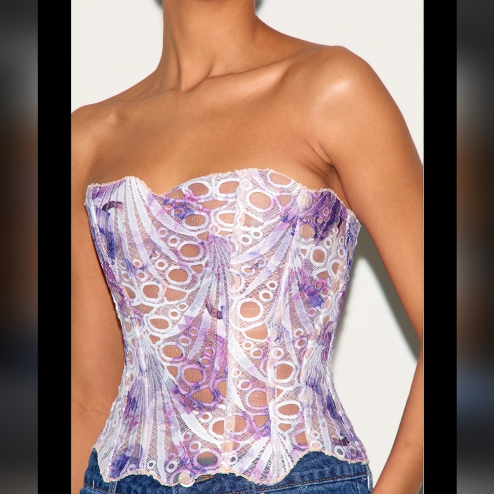 Floral Lace Corset in Purple and White - Picture 2 of 2